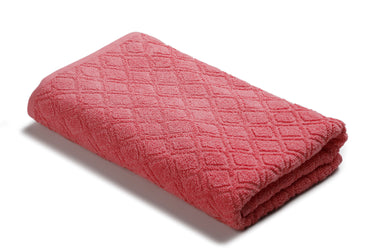 Diamond Delights - Premium Bath Towel (Pink)